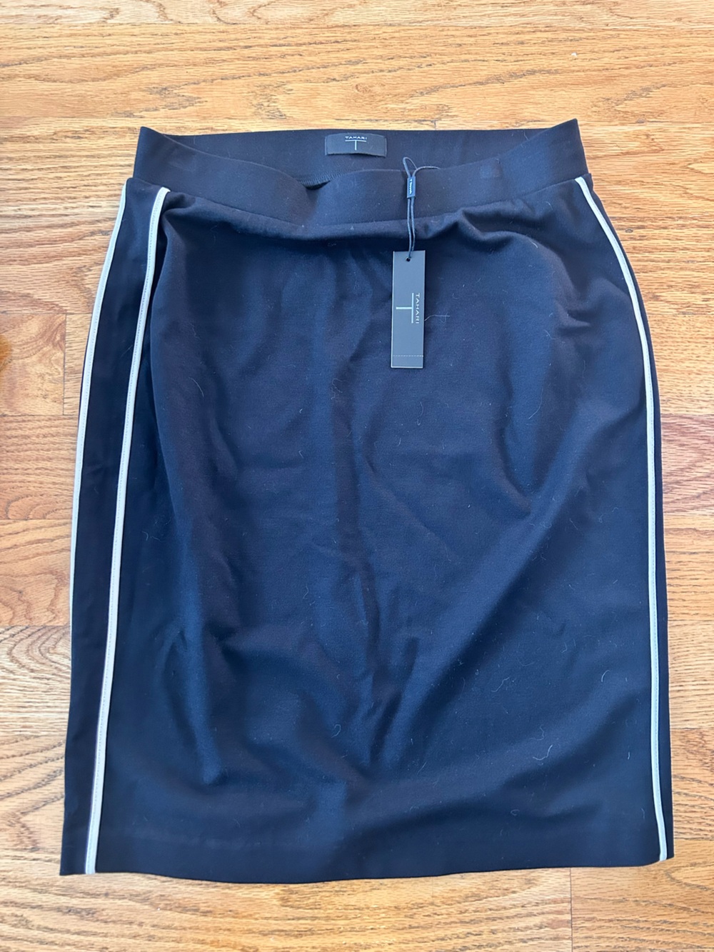 Tahari black athletic skirt with white side trim